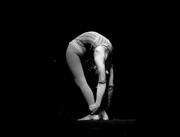 Contortion Circus Acts Brisbane - Roving Entertainment - Performers